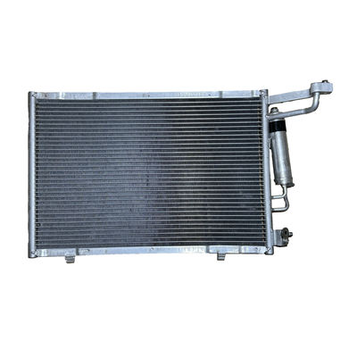 Un buon prezzo. Condensatore del sistema di raffreddamento di parti di auto per Ford ECOSPORT AV1119710HB AV1119710BB AV1119710HA AV1Z19712D in linea