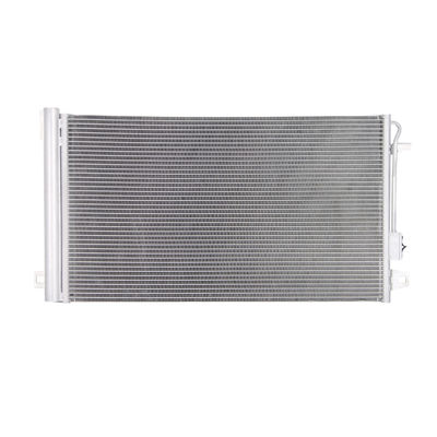 Condensatore di aria condizionata per Buick Enclave AWD 20995673 22918340 25923532 25975431 23479280 23428278