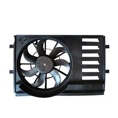 Un buon prezzo. Assemblaggio del ventilatore del radiatore di raffreddamento del motore elettrico per VW Polo 6RD121207D 6RD1212079B9 2012- Anno in linea