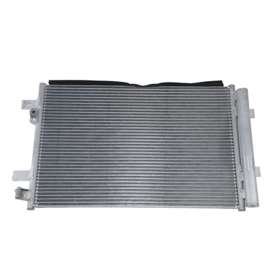 Un buon prezzo. 2016-2019 Chevrolet Sail LOVA RV Condensatore di aria condizionata per ricambi auto 26673500 in linea