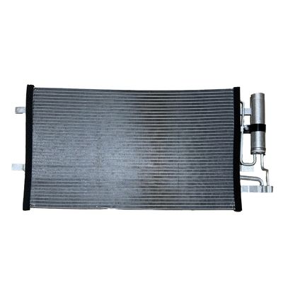Un buon prezzo. 2000-2007 Anno OE N.O. 9M5919710AA Sistema di raffreddamento di ricambi auto Condensatore di aria condizionata per Ford FOCUS EDGE MONDEO III berlina in linea
