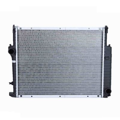 Un buon prezzo. 17111728908 Ricambi auto personalizzati Radiatore in alluminio brasato per BMW 325 SERIE 2.5 in linea