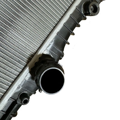 Un buon prezzo. Serbatoio d'acqua di plastica per BMW G30 G31 G32 G11 G12 in linea