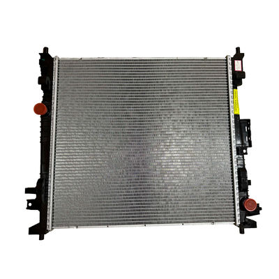 Un buon prezzo. Radiatore in alluminio e serbatoio d'acqua in plastica per il sistema di raffreddamento dell'auto Cadillac XT5 17-19 AT in linea
