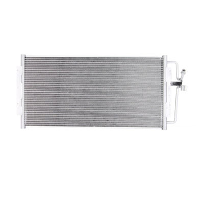 Un buon prezzo. Sistema di raffreddamento di parti auto Condensatore di aria condizionata per auto Buick Regal 1999-2008 in linea