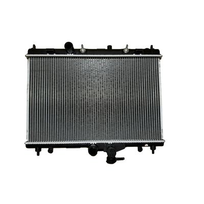 Un buon prezzo. 21460-ED500 OE NO. Sistema di raffreddamento di parti di auto Radiatore in alluminio per Nissan Sylphy Tiida in linea