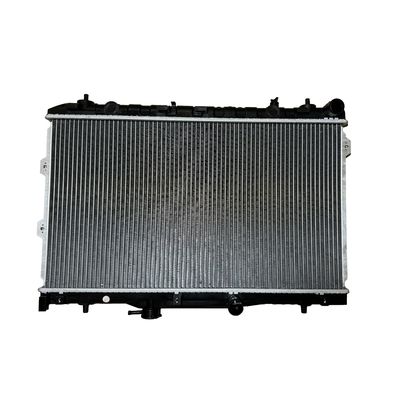 Un buon prezzo. XCIENT 6X4 13 SPECIAL 2013- Radiatore in alluminio per DONGFENG KIA CERATO MT G253100S000 in linea
