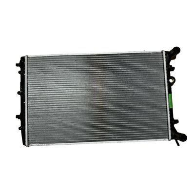 Un buon prezzo. 6QD121253A OE NO. Radiatore in alluminio per Volkswagen e Skoda FABIA in linea