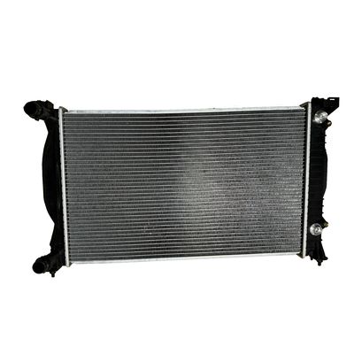 Un buon prezzo. 8E0121251L OE NO. Radiatore e serbatoio dell'acqua per Audi A4 AT 8E0121251B Edizione 1999-2012 in linea