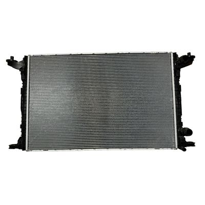 Un buon prezzo. Sistema di raffreddamento di parti di auto Radiatore in alluminio 8W0121251L per Audi A4L A5 A6L A7 Q8 in linea