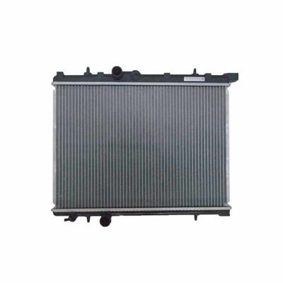 Un buon prezzo. Radiatore in alluminio su misura 133053 per Peugeot 206 Hatchback Sistema di raffreddamento 2A/C in linea
