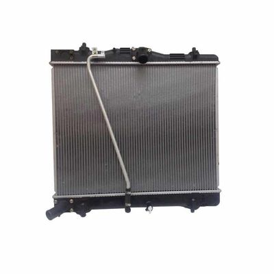 Un buon prezzo. 1640075470 Sistema di raffreddamento dell'automobile Motor Coolant Cooler Radiatore in alluminio per TOYOTA HIACE in linea