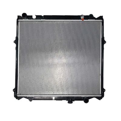 Un buon prezzo. 1640067140 raffreddatore di liquido di raffreddamento Radiatore in alluminio per TOYOTA Land Cruiser Prado 3.0 1997-2002 in linea